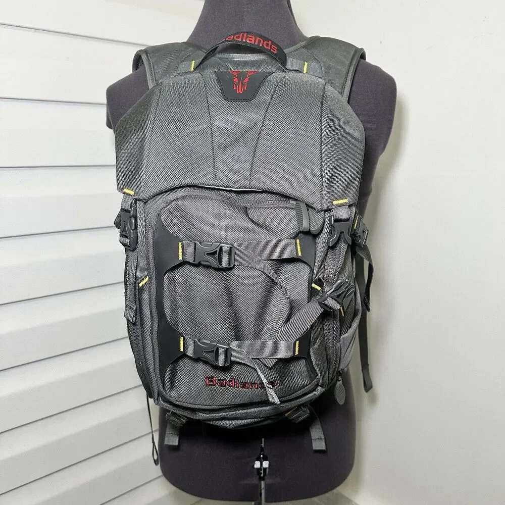 Badlands Camera Day Pack Backpack Gray Padded Adjustable Straps NWOT